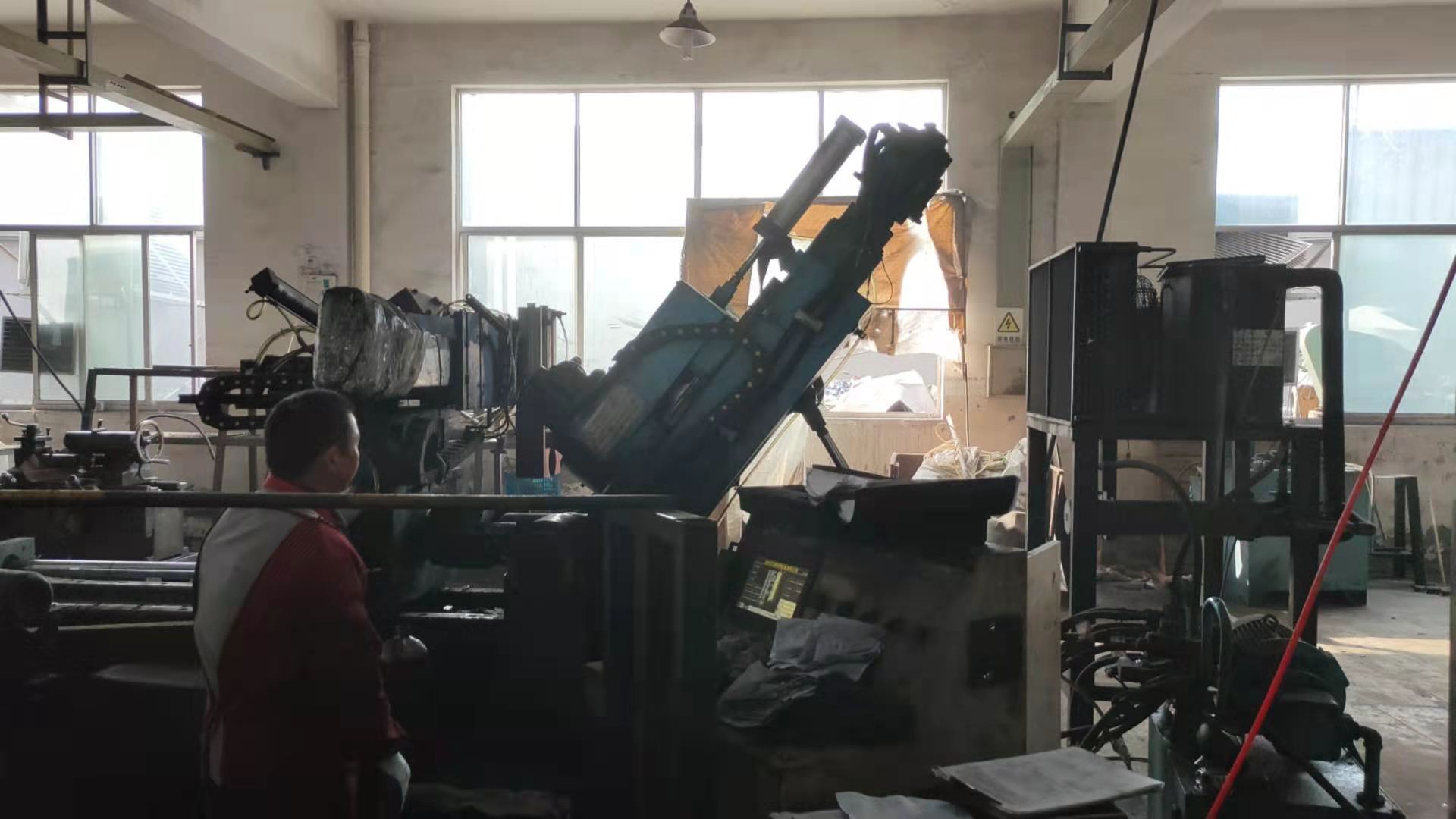 Automatic stamping machine